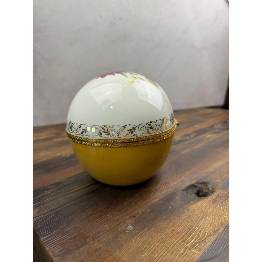 Artoria Limoges France Porcelain Egg Trinket Box Yellow Pink Roses Gold Filigree